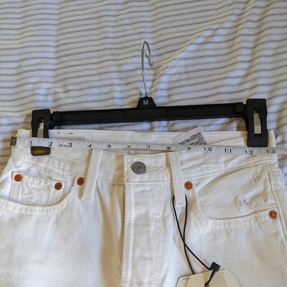 Levi's Premium Wedgie Straight Jean, White Distressed - Picture 4 of 7